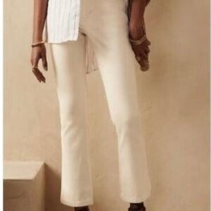 Banana Republic cream cropped boot cut jeans length 28